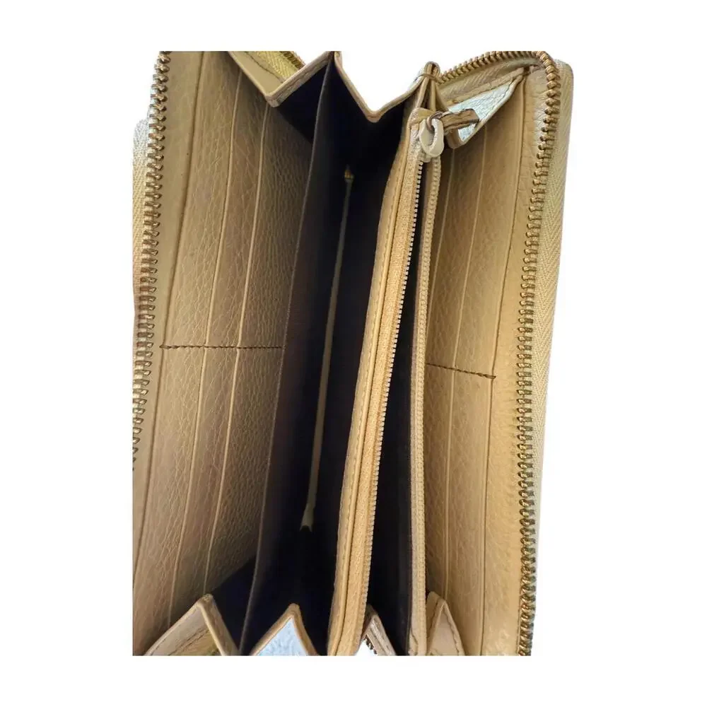 Gucci Ivory Pebbled Long Leather Zip-Around Soho Wallet - Picture 6 of 6